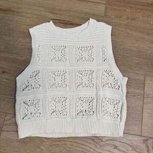 Lucky Brand Cream Granny Square Crochet Knit Sleeveless Sweater Vest Medium